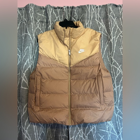 Nike Jackets & Blazers - Nike Women’s Tan Puffer Vest size Medium